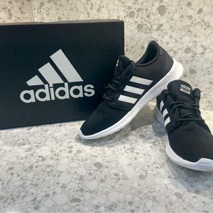 Adidas QT Racer sneakers